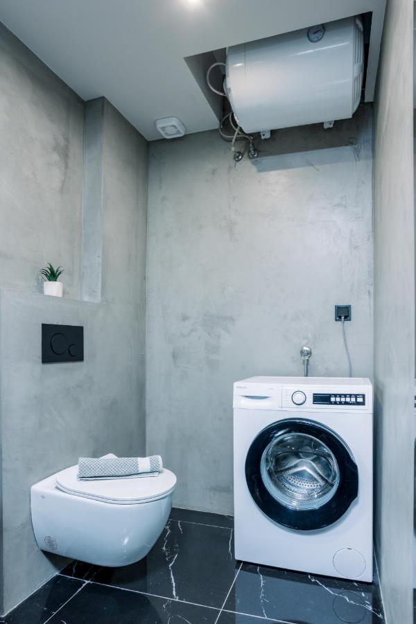 Luxury Downtown Apartment Α1 Tesalonika Bagian luar foto